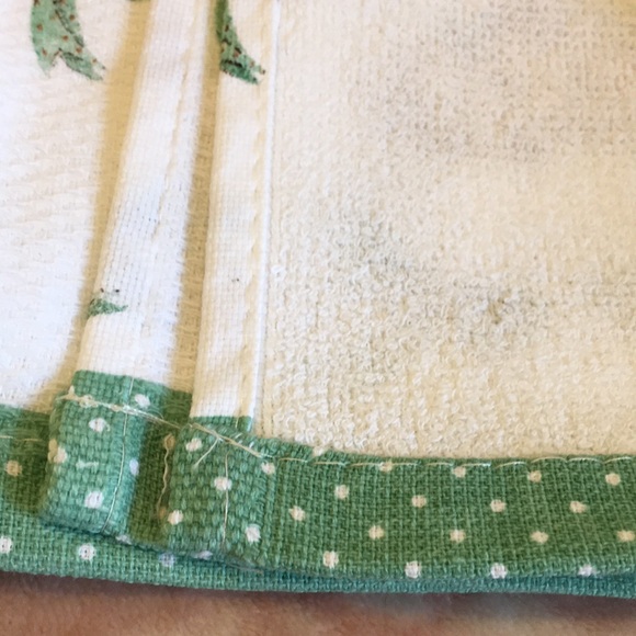 Bunnies All Over Spring Easter Kitchen Towels Set of Two NWT Cotton 18”x28” - Picture 6 of 15